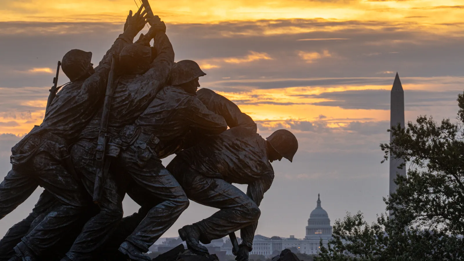 Trump Fantasizes About Dipping Iwo Jima Memorial in Gold