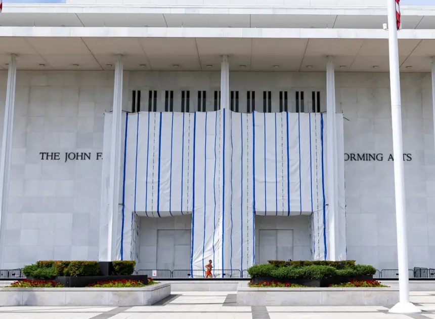Trump Is Ready to Close the Kennedy Center Because He Can’t Put His Name on It