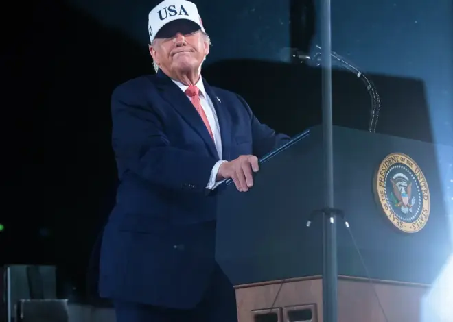 Trump to America: I’ll Only Do My Job if Republicans Win