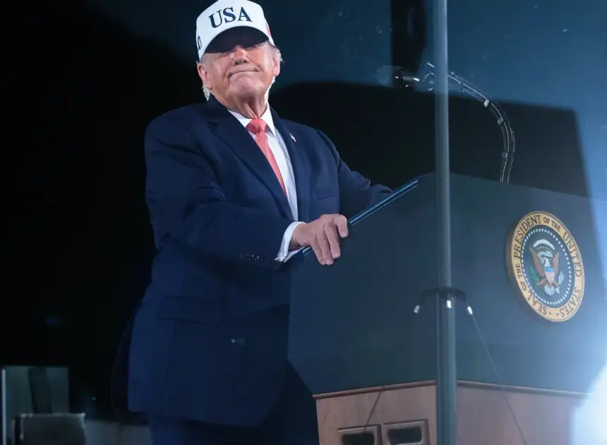 Trump to America: I’ll Only Do My Job if Republicans Win