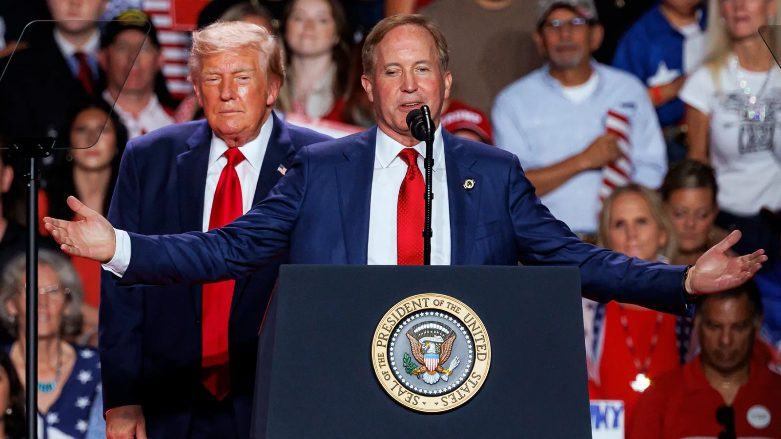 ‘Republicans Are F–ked’: GOP Strategists Process Trump’s Impact Ahead of Midterms